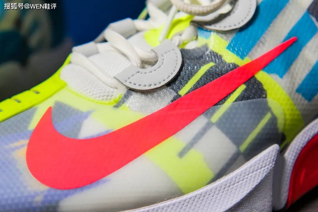 ky棋牌-
双层zoom+流线型鞋身！这设置和性能居然不是一双篮球鞋(图8)