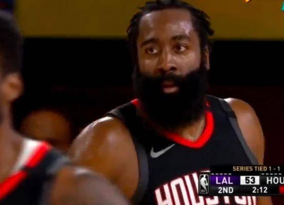 
詹姆斯两罚全丢 哈登助威少空接暴扣 湖人悍将出血染詹皇球裤【ky开元电竞】(图2)